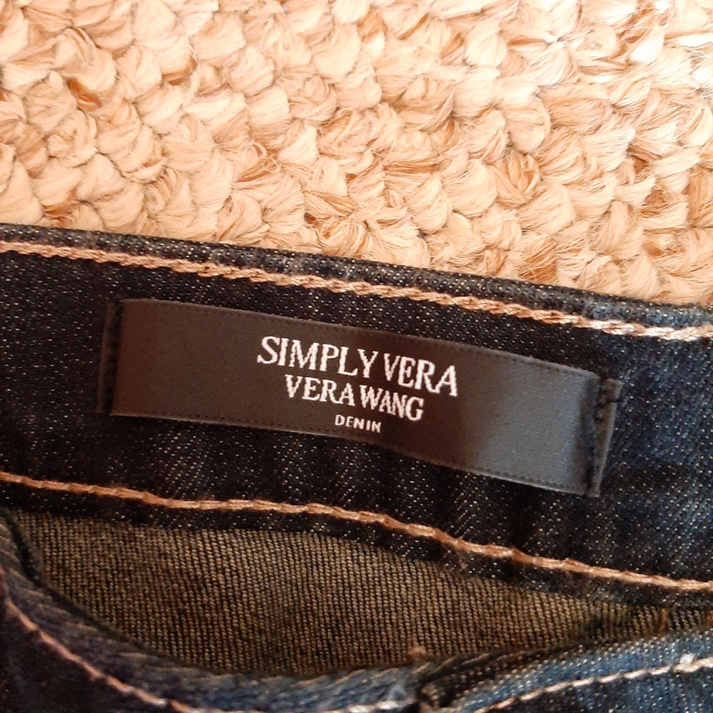 NWT Simply Vera Vera Wang Mid Rise Capri Jeans size 12 - Picture 11 of 13
